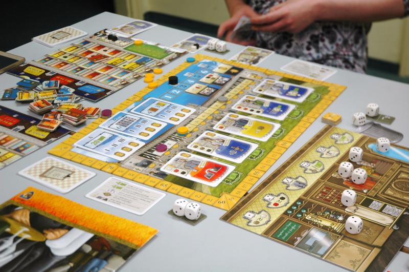 elhúzódott a G A H 